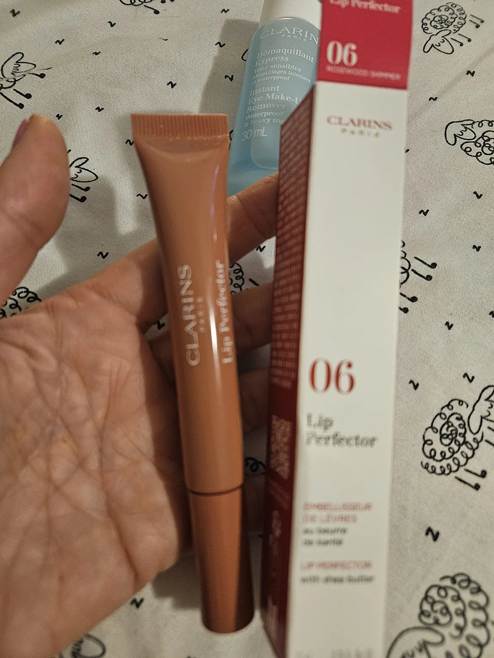 Clarins Lip Perfector 06 Rosewood Shimmer and Makeup Remover Mascara